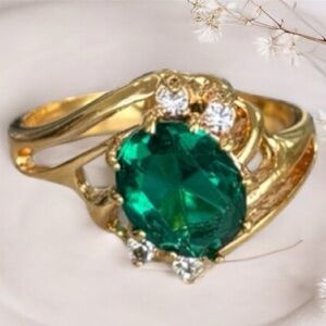 Emerald Green Cocktail Ring Cubic Zirconia Crystal Art Deco Vintage Styl 14K HGE